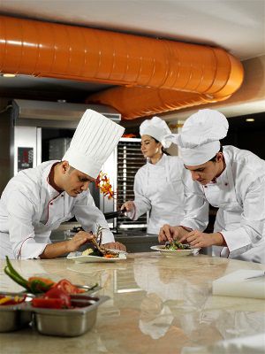 How to Develop a Great Kitchen Manager