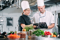 Chef-Kitchen Manager Bonus Evaluation&##x2f;Review