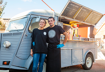 Takin&##x27; It to The Streets&##x3a;  Expanding Your Brick-and-Mortar Concept With a Food Truck