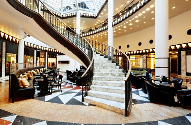 How Independent Operators Partner with Hotels as a Growth Strategy