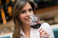 Taking the Temperature of Your Wine&##x3a; How to Prevent Serving Heat-damaged Wine