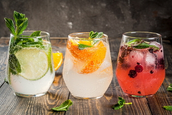 How the Market for Non-alcoholic Cocktails Might Fit Your Business