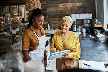 How to Be a Better Boss&##x3a; Essential Leadership Skills for Restaurant Owners and Managers