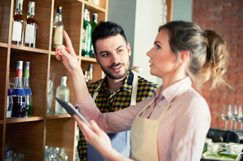 Learning Pathways&##x3a; Mapping Role-Specific Paths to Success in the Restaurant Industry