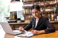 Restaurant Startup & Feasibility Model &##x28;Quick-Service version&##x29;